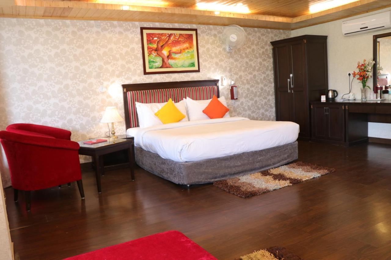 Maple Resort Chail Exterior photo